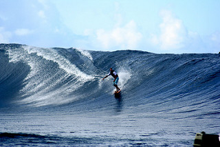 Лови хвилю на Теахупоо, Таїті